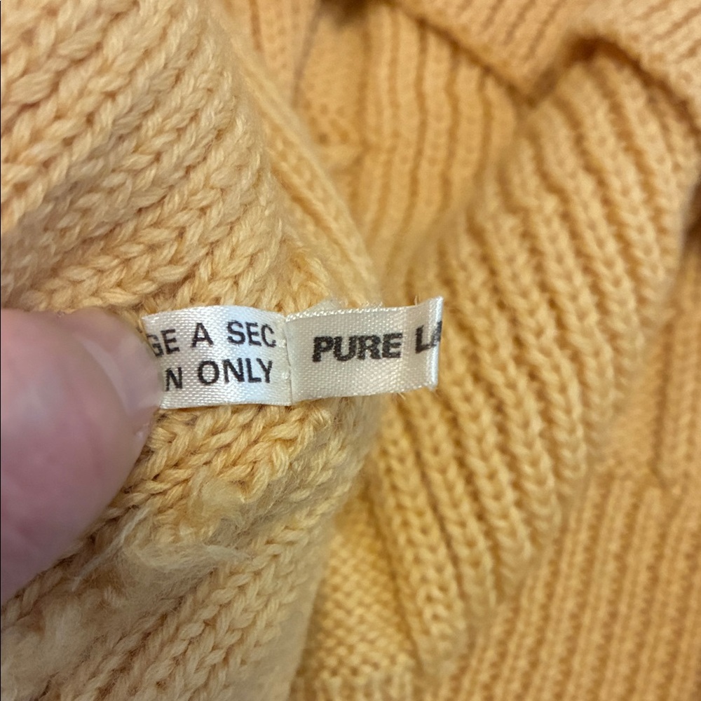 Women Saint Laurent Vintage70s Pure Wool Yellow Mustard Cable Knit Sweater Sz 4 - Picture 7 of 8